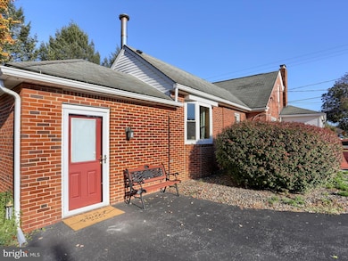 107 Hogestown Rd, Mechanicsburg, PA 17050 - photo 3