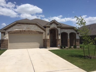 405 Hendelson Ln, Hutto, TX 78634 - photo 4