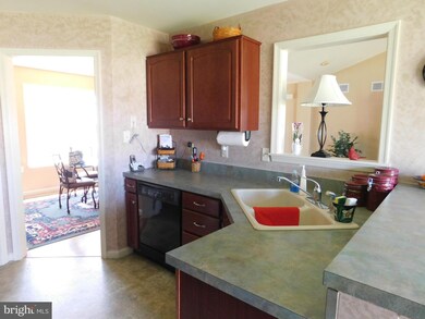 13129 Shawnee Cir, Waynesboro, PA 17268 - photo 7