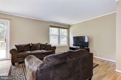 11809 Summer Oak Dr, Germantown, MD 20874 - photo 3