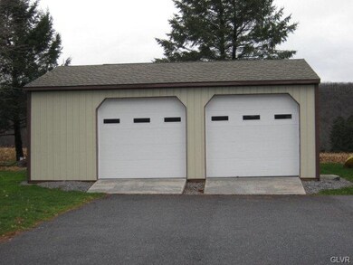 973 Valley Rd, Tamaqua, PA 18252 - photo 4