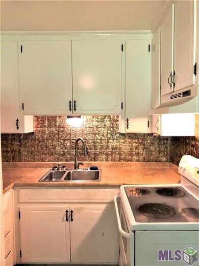 4114 Florida St unit 11, Zachary, LA 70791 - photo 2