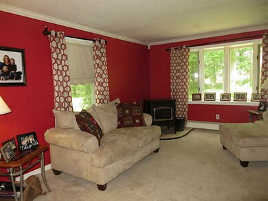 251 Old Oxford Rd, North Smithfield, RI 02896 - photo 7