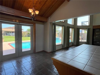 BREAKFAST OVERLOOKING POOL