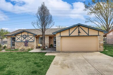 2928 Highgate Ln, Bedford, TX 76021 - photo 2