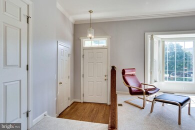 20957 Martingale Square, Sterling, VA 20165 - photo 3