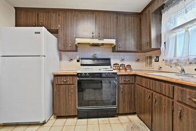 855 E Ashland St, Brockton, MA 02302 - photo 7