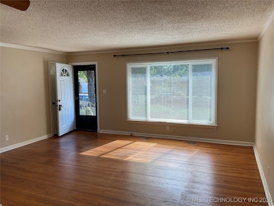 4139 E 22nd Place, Tulsa, OK 74114 - photo 3