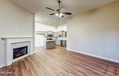 6472 John Hamilton Way E, Olive Branch, MS 38654 - photo 6