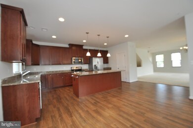 14797 Mason Creek Cir, Woodbridge, VA 22191 - photo 5