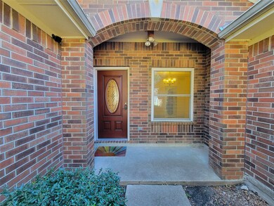 2703 Quail Run Dr, Alvin, TX 77511 - photo 3