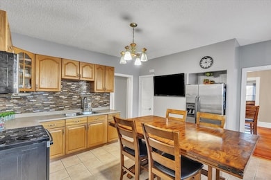 66 Howard St, Brockton, MA 02301 - photo 2