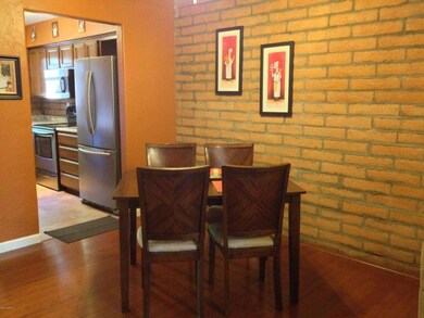 Dining 2