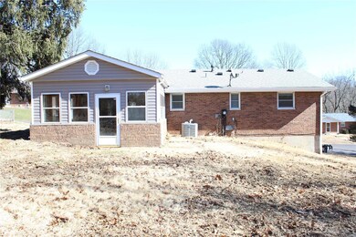 1003 Lincoln Dr, Maryville, IL 62062 - photo 3