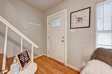 729 W 30th St, Houston, TX 77018 - photo 4