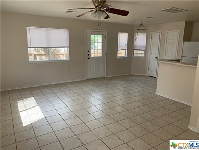 101 Cedargrove unit 103, San Marcos, TX 78666 - photo 2
