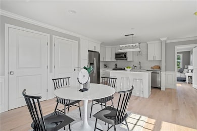 9 Joseph N Zenga Jr Blvd unit 304, East Greenwich, RI 02818 - photo 4