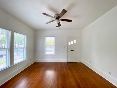 2118 Brun St, Houston, TX 77019 - photo 4