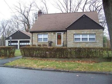 27 Ayrshire Rd, Worcester, MA 01604 - photo 2