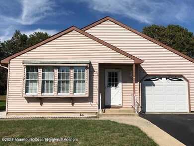 77 Birchwood Dr unit 50, Whiting, NJ 08759 - photo 2