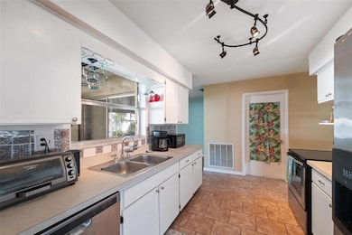 766 Anchorage Ln, Palm Harbor, FL 34685 - photo 6