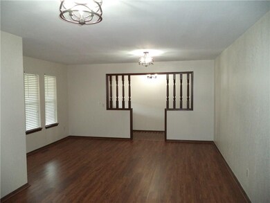 2604 NW 115th Place, Oklahoma City, OK 73120 - photo 3