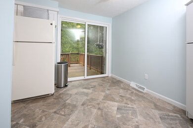 523 Washington St unit C7, Pembroke, MA 02359 - photo 6