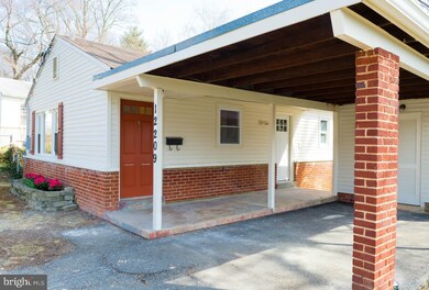 12209 Bluhill Rd, Silver Spring, MD 20902 - photo 3