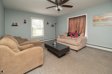 2223_Glendale_Parchment_04