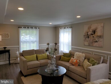 33 Pageant Ln, Willingboro, NJ 08046 - photo 3