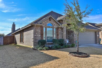 1806 Silver Oaks Dr, Gainesville, TX 76240 - photo 2