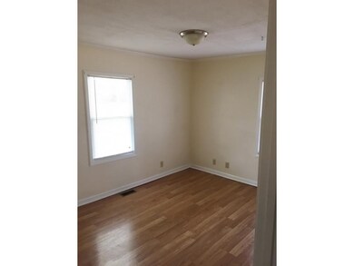 932 Hopson St, Johnson City, TN 37601 - photo 4