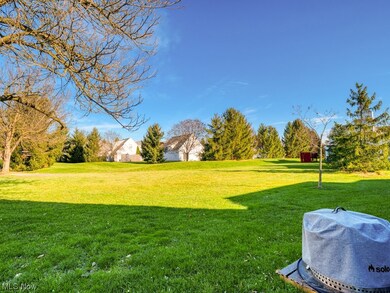 24640 Thicket Ln unit K28, Olmsted Falls, OH 44138 - photo 6