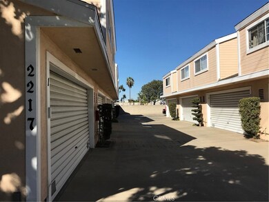 2217 Vanderbilt Ln unit 3, Redondo Beach, CA 90278 - photo 2