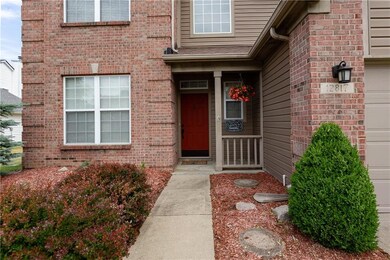 12817 Caliburn Ct, Fishers, IN 46038 - photo 2