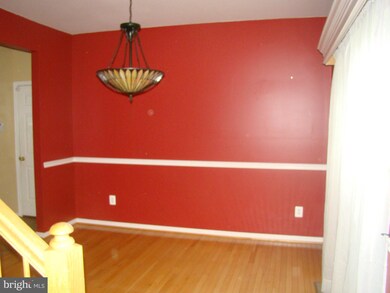 7008 Zenith Ct, Fredericksburg, VA 22407 - photo 4