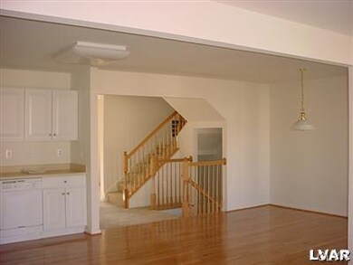 4595 Jasmine Dr, Center Valley, PA 18034 - photo 7