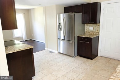 2310 Rosedown Dr, Reston, VA 20191 - photo 5