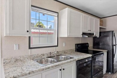 16731 U S 301 unit SA022, Dade City, FL 33523 - photo 5