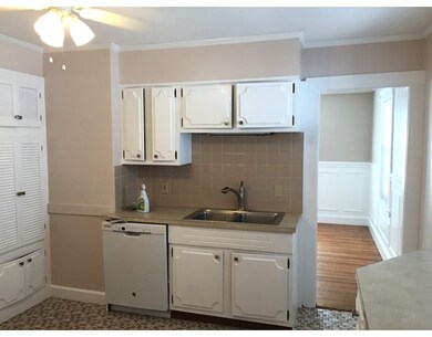 587 Washington St, Brookline, MA 02446 - photo 4