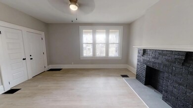 1106-E-Whittier-Downstairs-03132019_1156