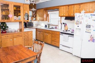 516 N 6th St unit Sixth, Mankato, MN 56001 - photo 3