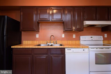 19521 Gunners Branch Rd unit 314, Germantown, MD 20876 - photo 5