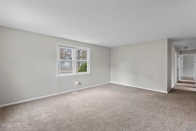 412 Houston Rd, Jacksonville, NC 28540 - photo 6