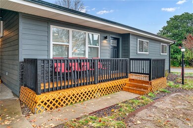 101 E Bertha St, Fayetteville, AR 72703 - photo 2