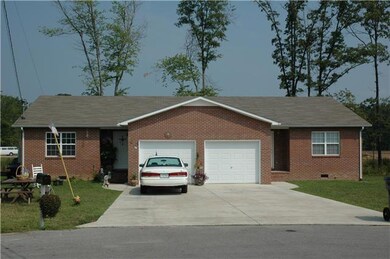 254 Fox Creek Ct, Manchester, TN 37355 - photo 2