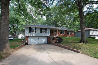 7119 Cody St, Shawnee, KS 66203 - photo 2