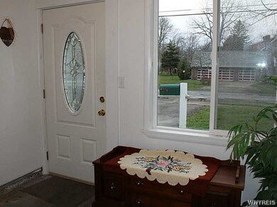 212 Warner Ave, North Tonawanda, NY 14120 - photo 4