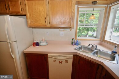 39 Swift Run Dr, Sicklerville, NJ 08081 - photo 7