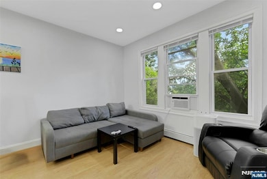 452 Avenue E unit 104, Bayonne, NJ 07002 - photo 3